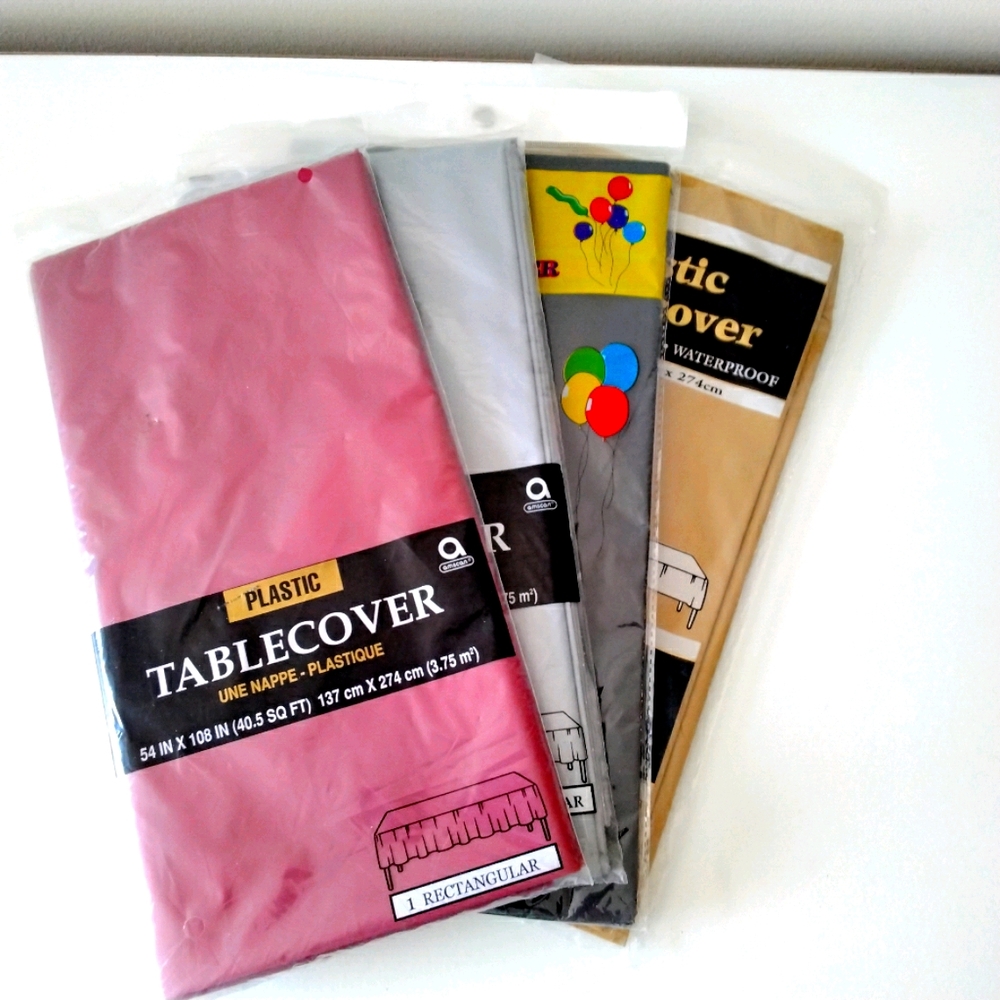 4 RECTANGULAR TABLE COVERS